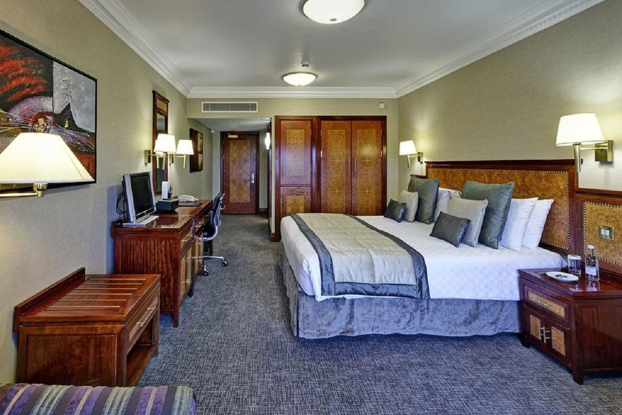 Leonardo Royal Hotel London City - Tower Of Лондон Екстер'єр фото